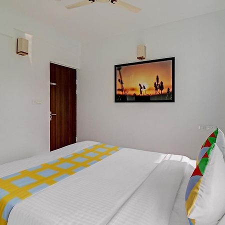 Oyo Nr Royal Hotel Bangalore Ngoại thất bức ảnh