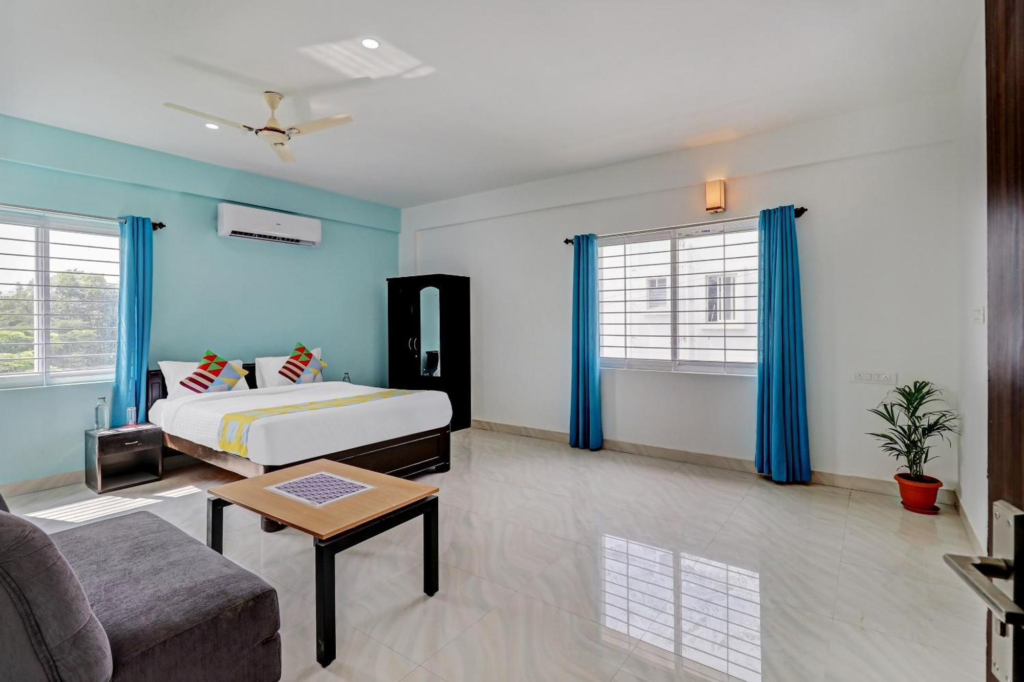 Oyo Nr Royal Hotel Bangalore Ngoại thất bức ảnh