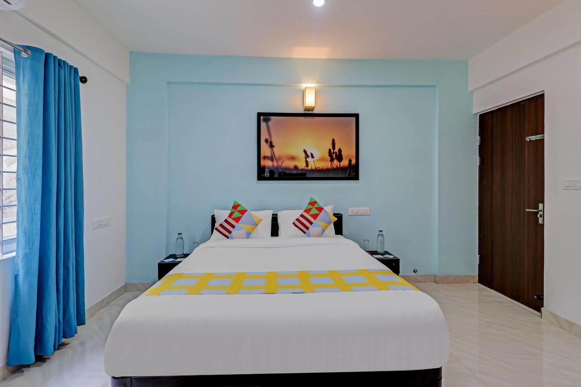 Oyo Nr Royal Hotel Bangalore Ngoại thất bức ảnh