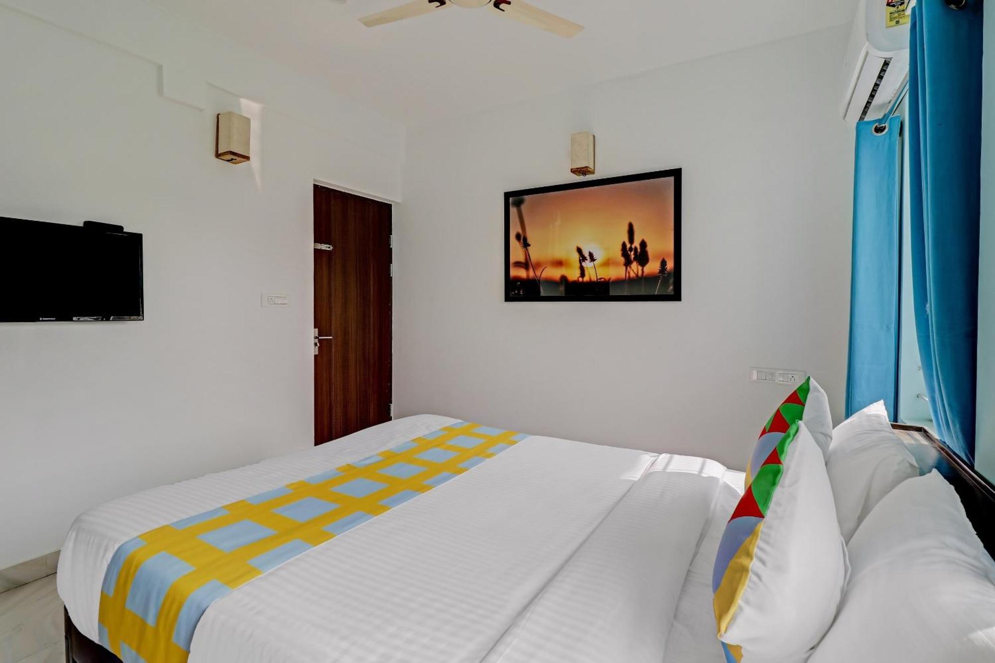 Oyo Nr Royal Hotel Bangalore Ngoại thất bức ảnh